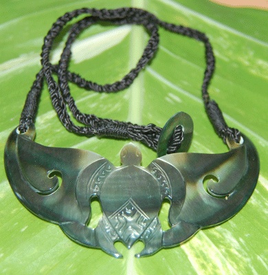 shell necklace carving margarefera