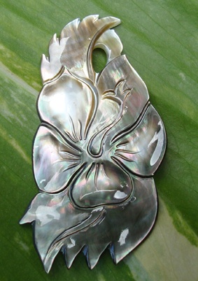 carving mother of pearl bali