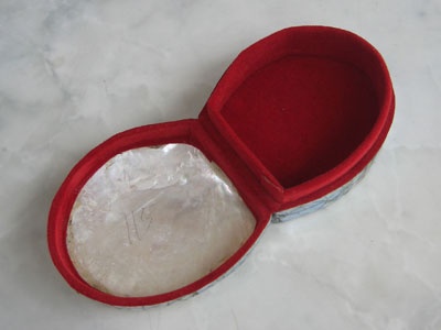 BOX made from mop shell jewelry