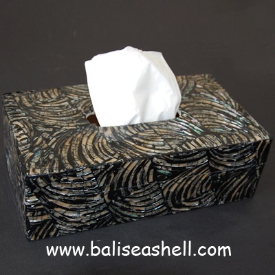 mosaic tisue box from seashell