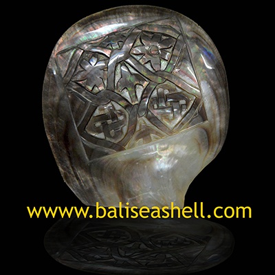 Black Oister Tahiti Shell Carving Balinese style