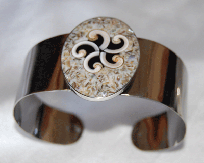 shell brecelet art indonesia stainless