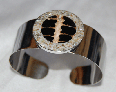 brecelet shell indonesia