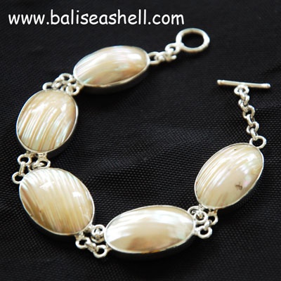 Silver Brecelet Bali With Shell