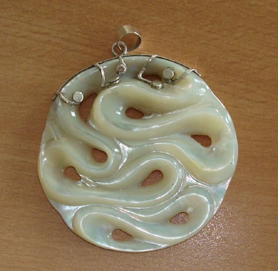 Mother Of Pearl Carving Shell Pendants