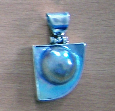 Mabe Pearl Silver Pendant