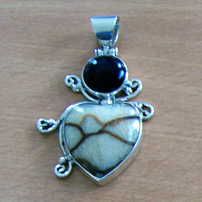 Brown Coral And Onix Silver Pendant