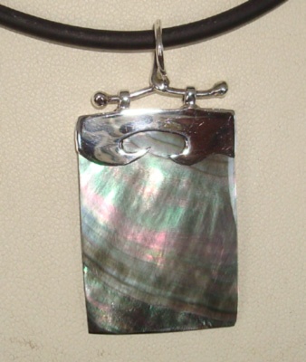 Black Shell Pendants With Silver