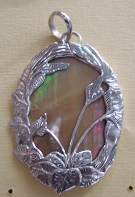 Mop Shell Pendants Art