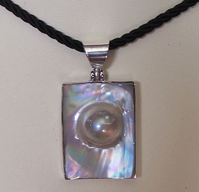 Mabe Pearl Shell Pendants