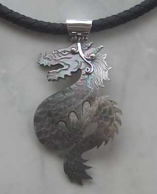 Pendant Dragon Carving Shell