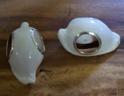 NAPKIN Ring With Shell Cyprea